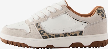 NextNiske tenisice - bijela boja: prednji dio