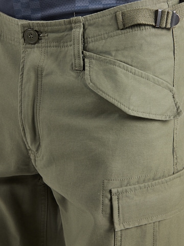 Regular Pantalon cargo Vintage Industries en vert