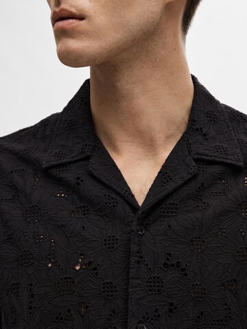SELECTED HOMME Comfort fit Button Up Shirt 'Jax' in Black