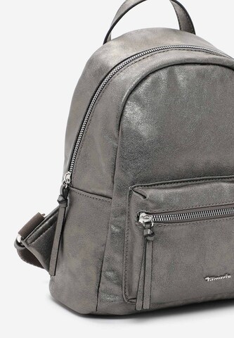 TAMARIS Rucksack 'Mona' in Silber