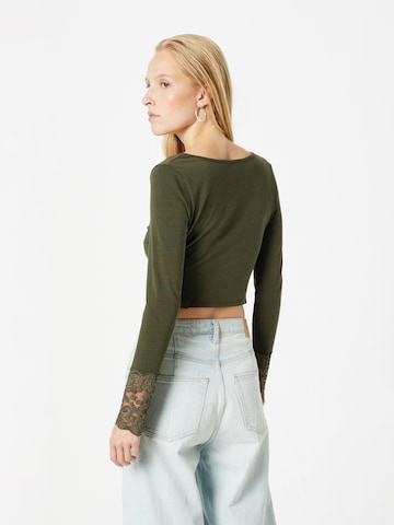ABOUT YOU Shirt 'Tamina' in Green