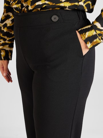 Wide leg Pantaloni di Vero Moda Curve in nero