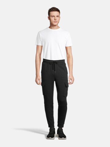 AÉROPOSTALE - Tapered Pantalón cargo 'HYBRID' en negro