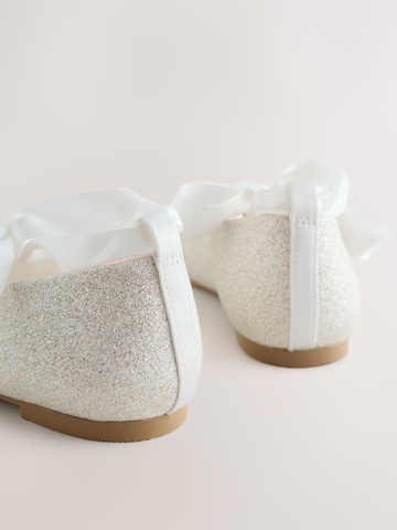 Next Ballerina in Weiß