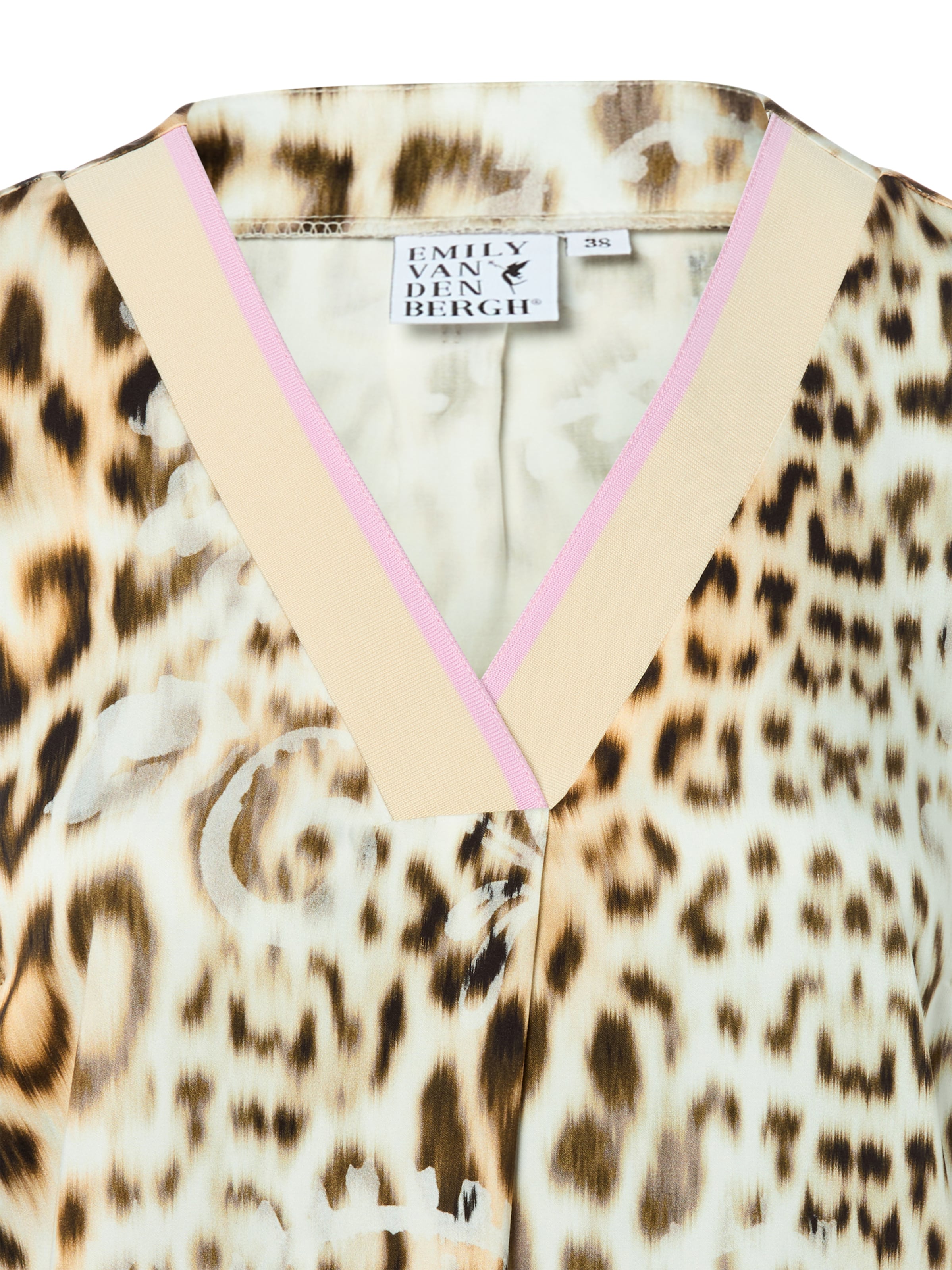 Emily Van Den Bergh Blouse in Beige