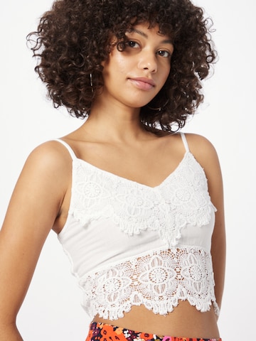 ABOUT YOU Top 'Lara' in White