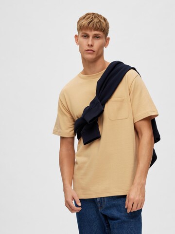 T-Shirt 'Relax Soon' SELECTED HOMME en beige