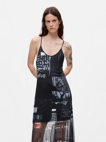 Desigual Платье в Черный