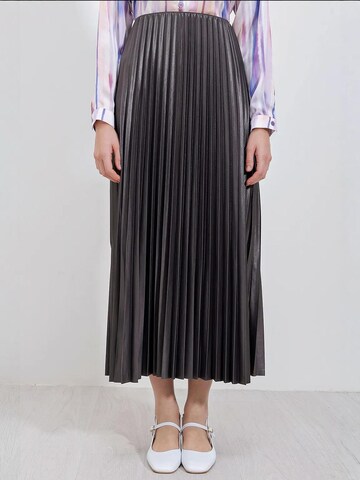 Bigdart - Saia em cinzento: frente