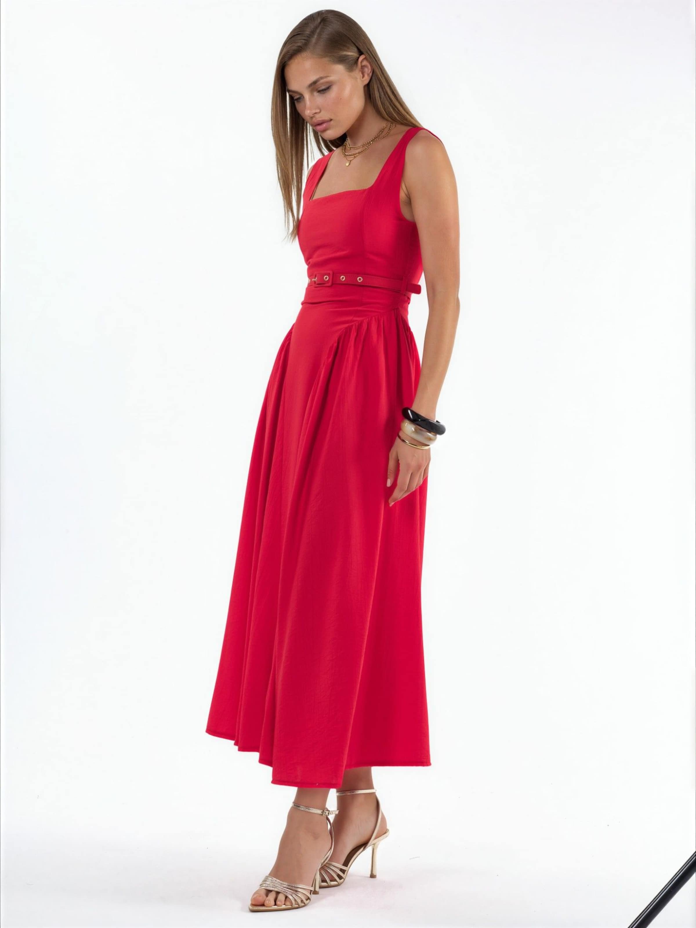 Robe Busem en rouge