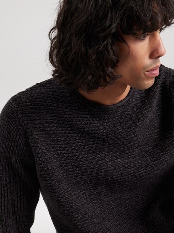 QS Pullover in Schwarz