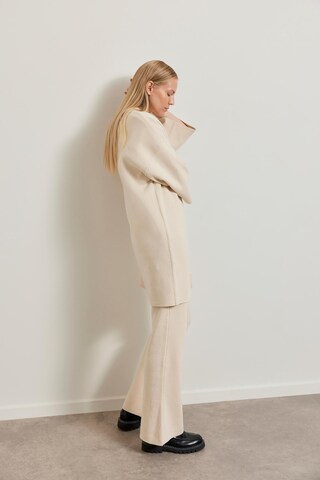 SELECTED FEMME Flared Trousers 'HELI' in Beige