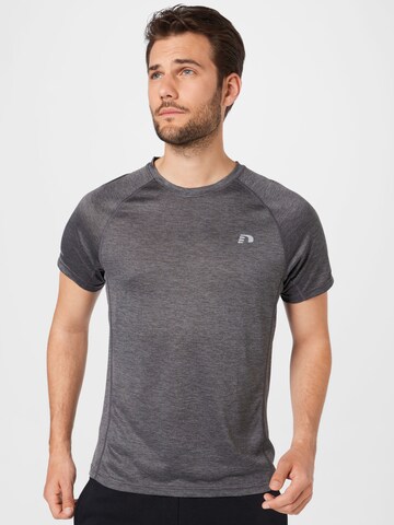 T-Shirt fonctionnel Newline en gris : devant