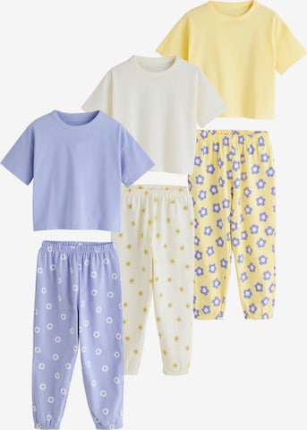 Next Yöpuku värissä beige: etupuoli