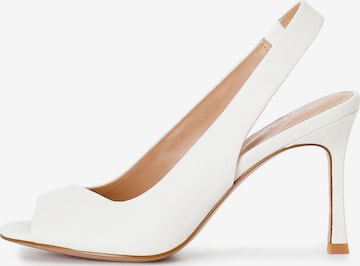 CAFè NOIR Pumps in Beige: front