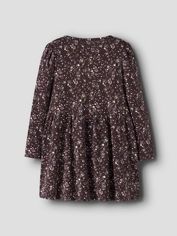 NAME IT - Vestido en marrón