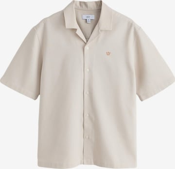 Next Regular Fit Paita värissä beige: etupuoli