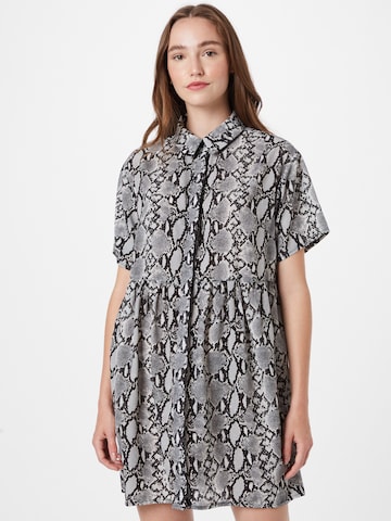 Robe-chemise Missguided en gris : devant