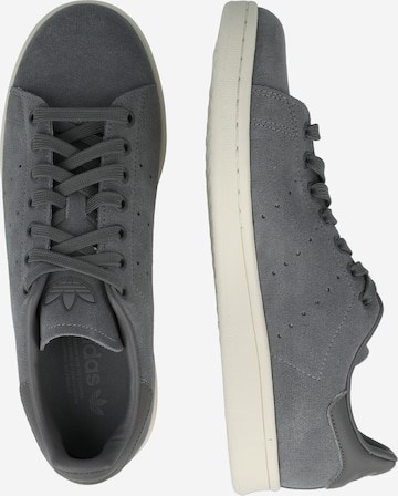 Sneaker bassa 'STAN SMITH' di ADIDAS ORIGINALS in grigio