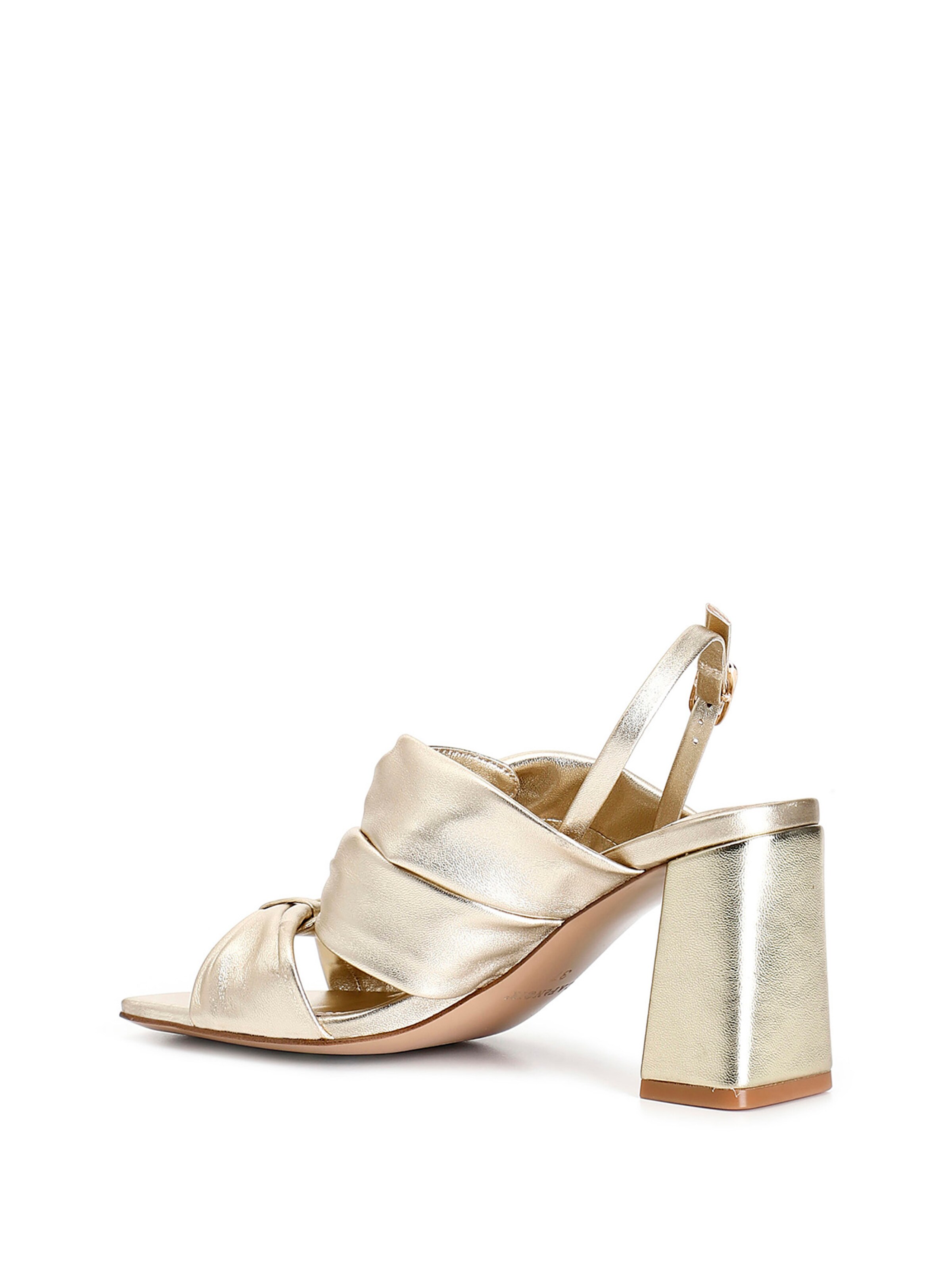 Décolleté di CAFè NOIR in oro