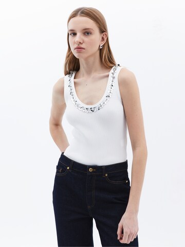 Tops en tricot OXXO en blanc : devant