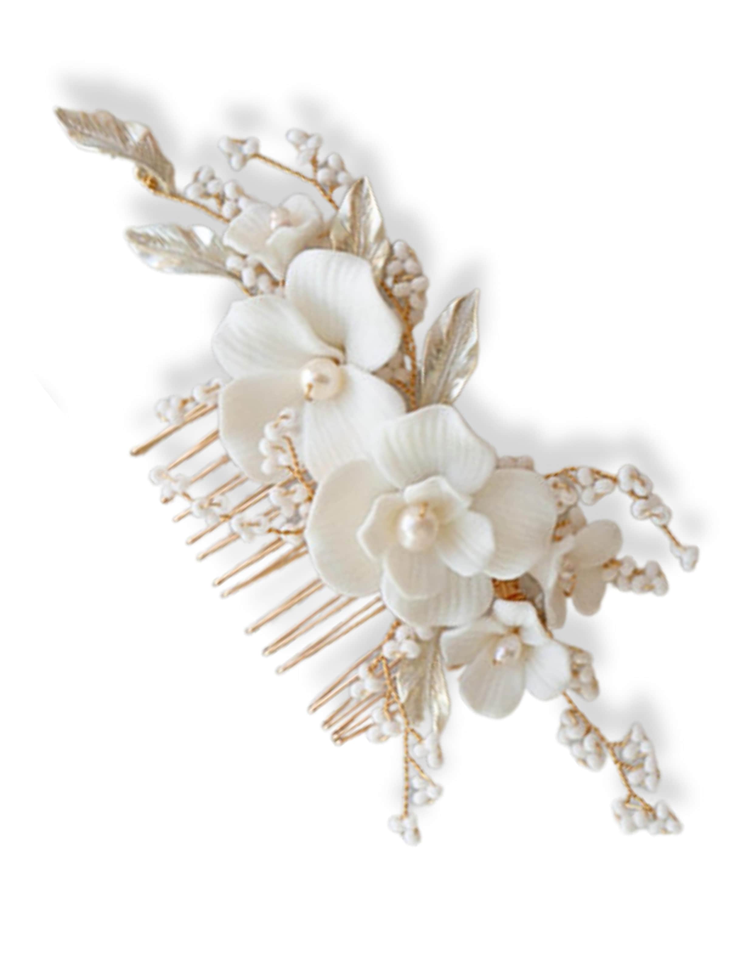 ANNIS WIESBADEN EST. 2021 Hair Jewelry 'Perlenblüten-Brauthaarkamm "Amélie" ivory' in Gold, Item view