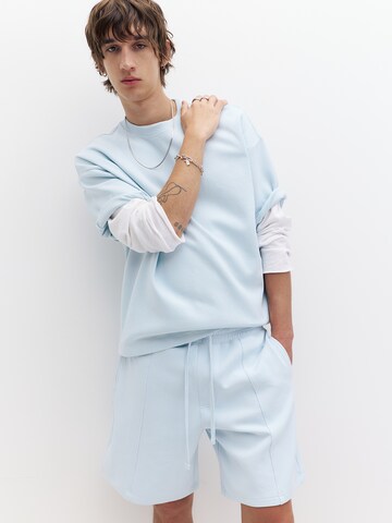 Pull&Bear Sweatshirt in Blau: Vorderseite