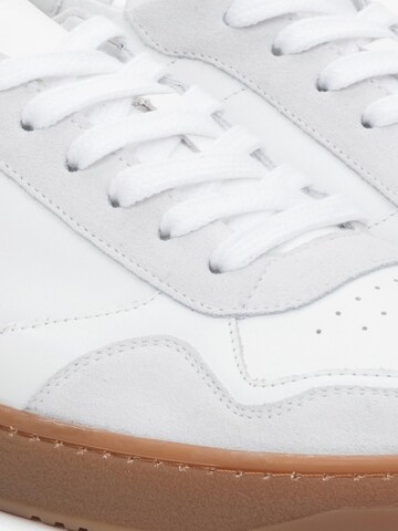 Estro Sneakers '09-4924876' in White