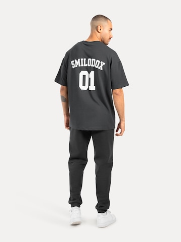 Smilodox Tapered Trousers in Grey