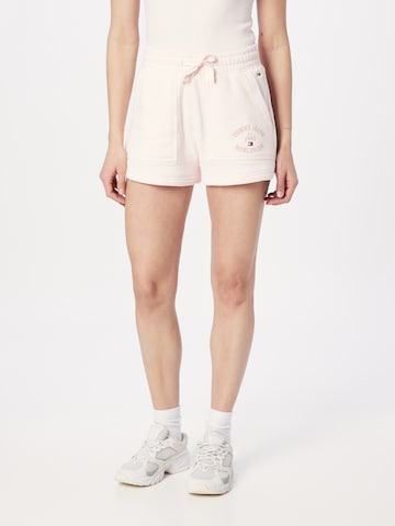 Tommy Jeans Regular Shorts in Pink: predná strana