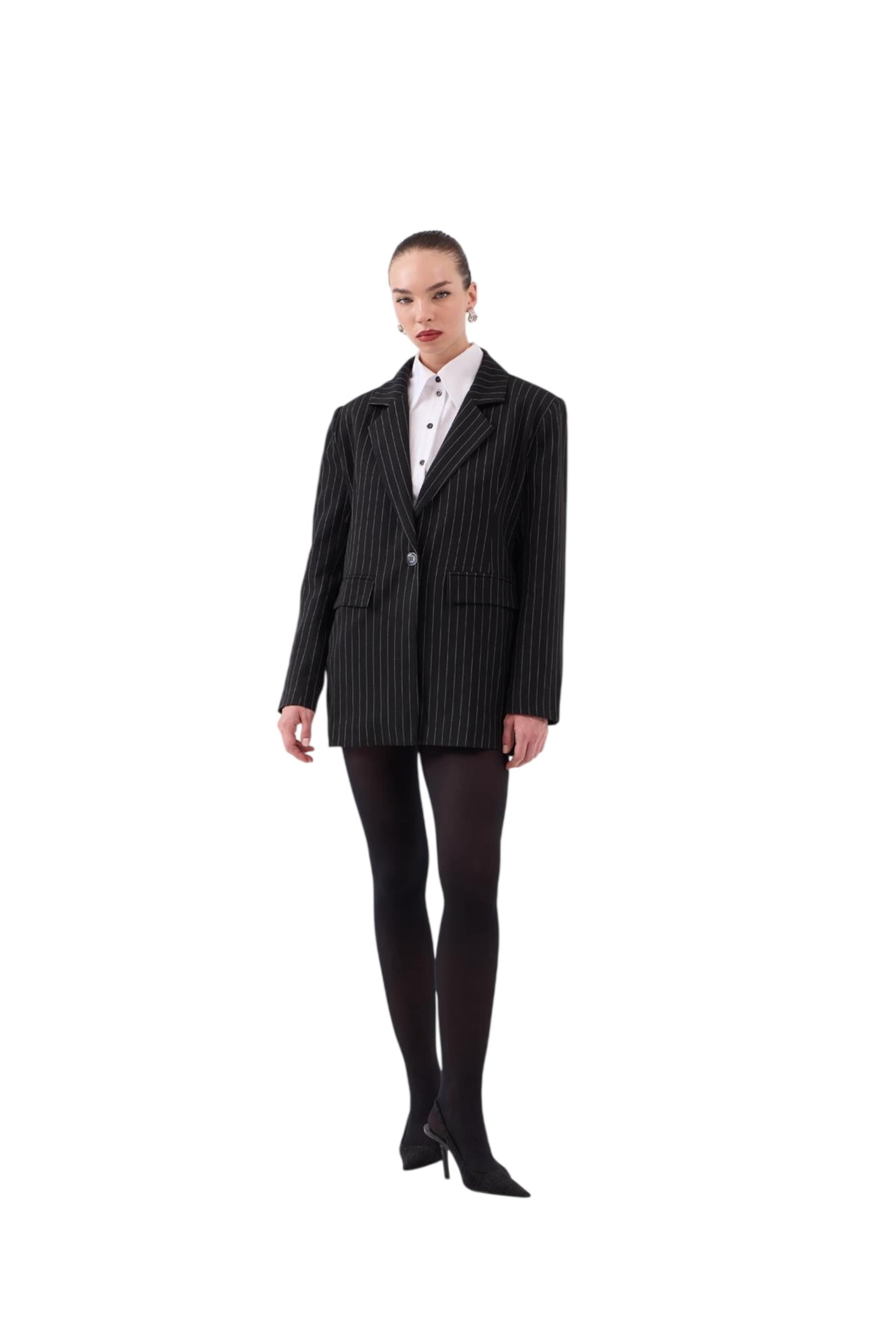 HOLLY LOLLY Blazer in Schwarz