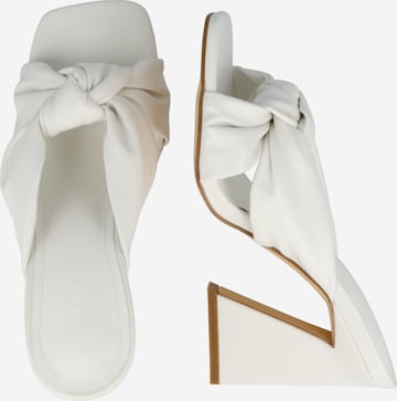 Mule Nasty Gal en blanc