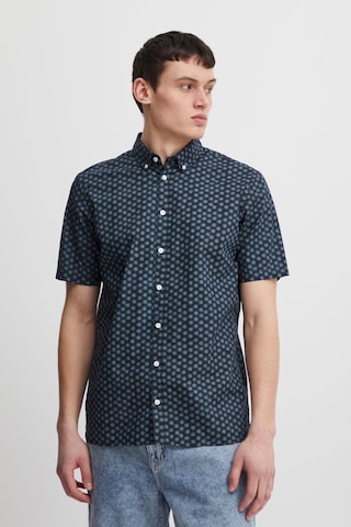 Casual Friday Regular fit Button Up Shirt in Blue: front