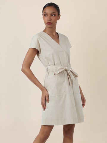 APART Kleid in Beige