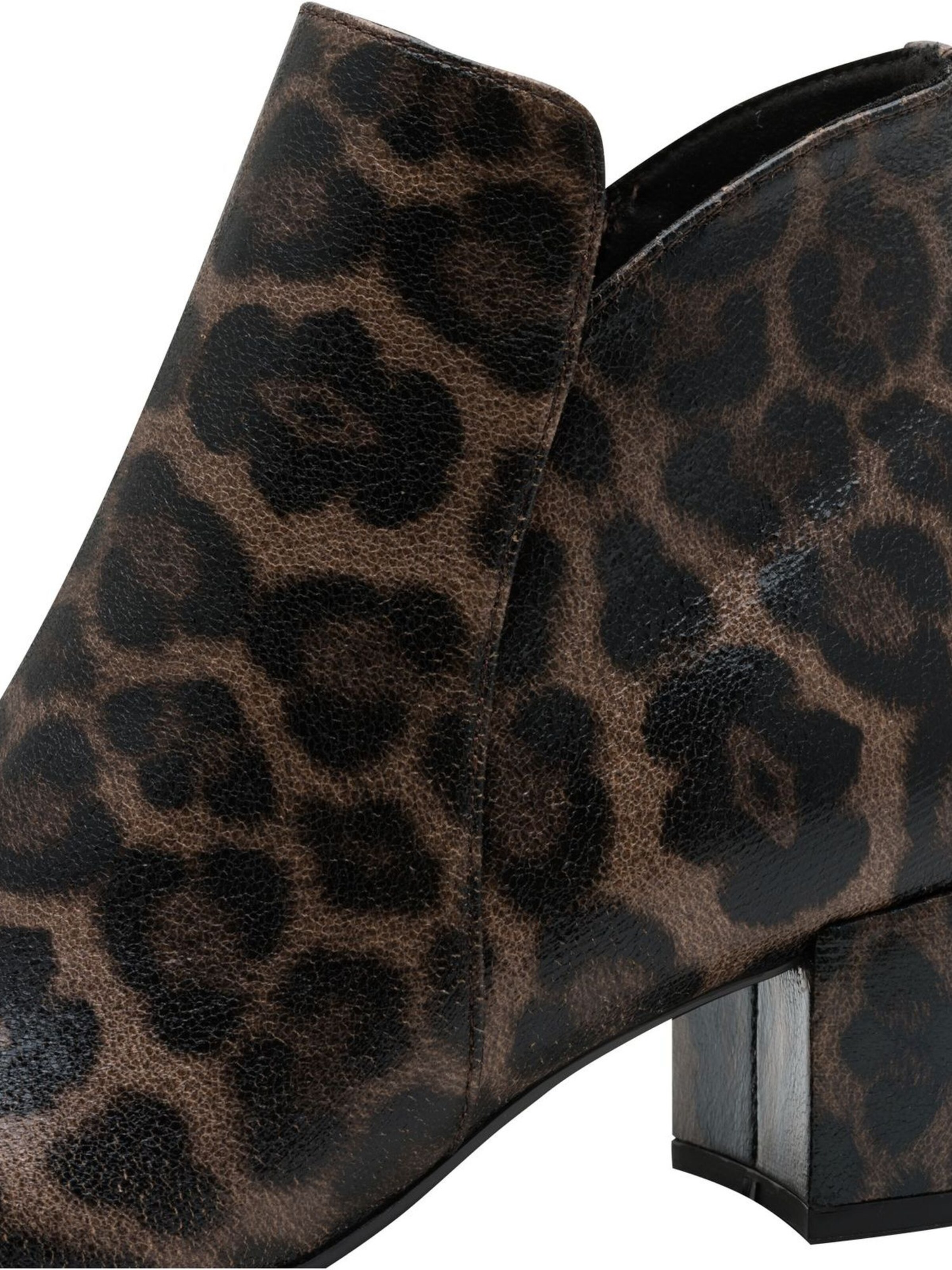 Tamaris Booties in Beige