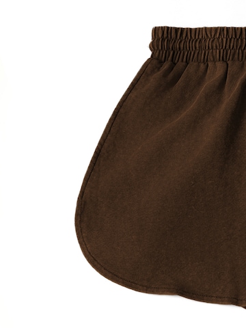 GORHEY Loose fit Trousers in Brown