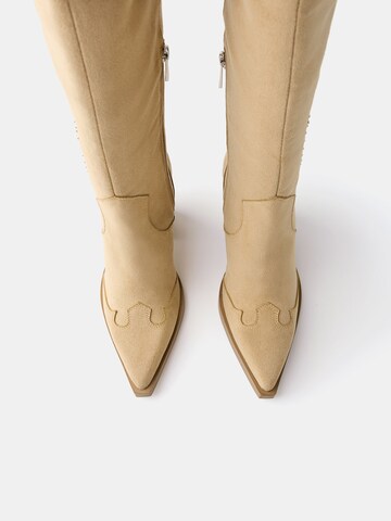 Bershka Buty kowbojskie w kolorze beżowy