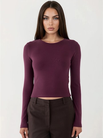 Busem Shirt in Purple: front