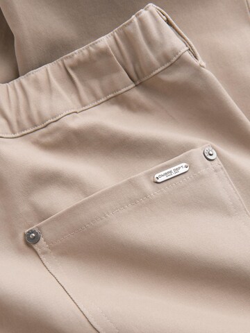 Effilé Pantalon cargo Ombre en beige