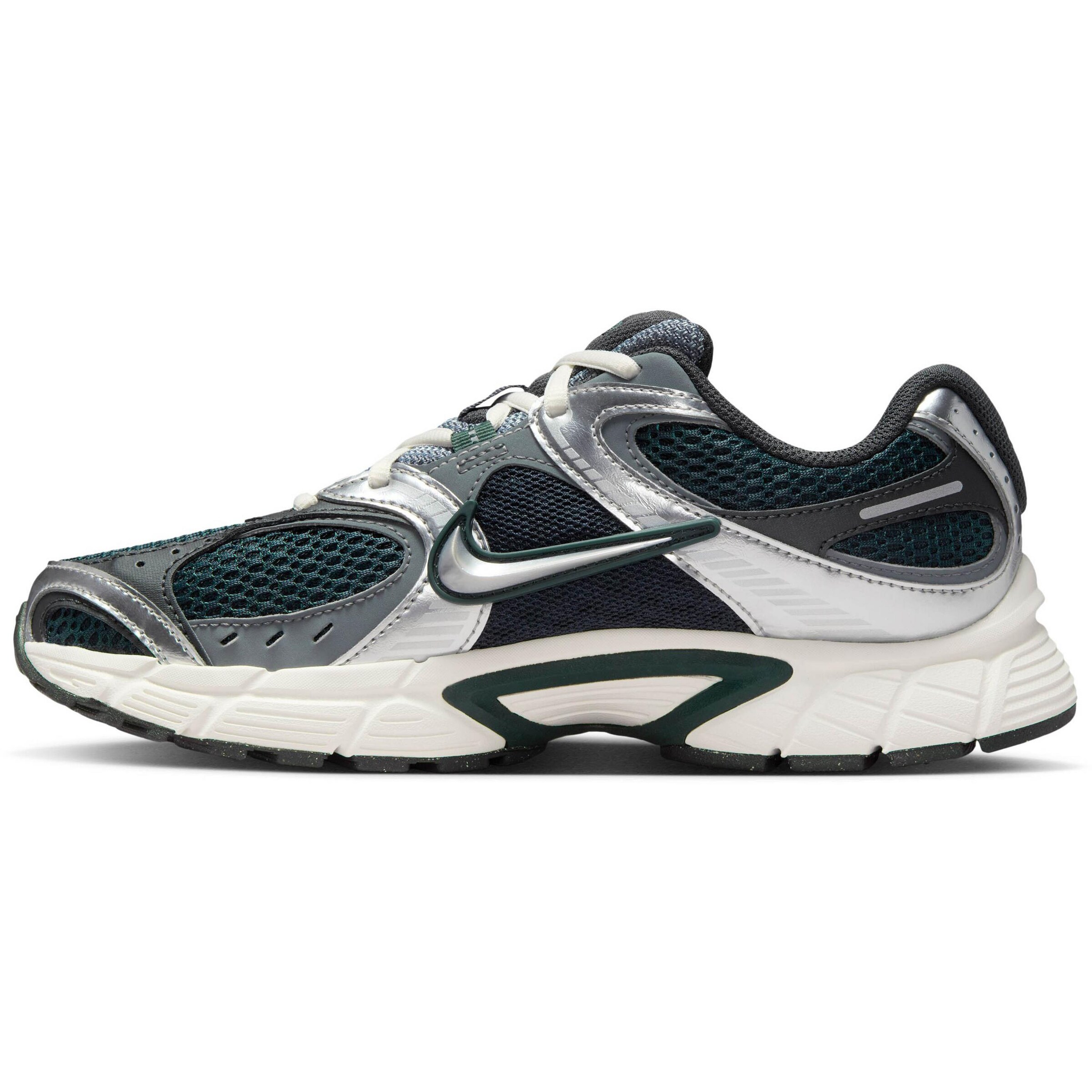 Nike Sportswear Sneakers 'V5 RNR' in Grey: front