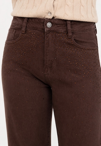 Regular Jean Elara en marron