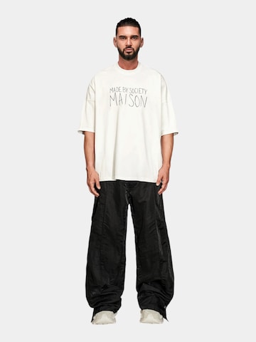 Maglietta 'Maison Blanc T-Shirt - T17985' di Made By Society in bianco: frontale
