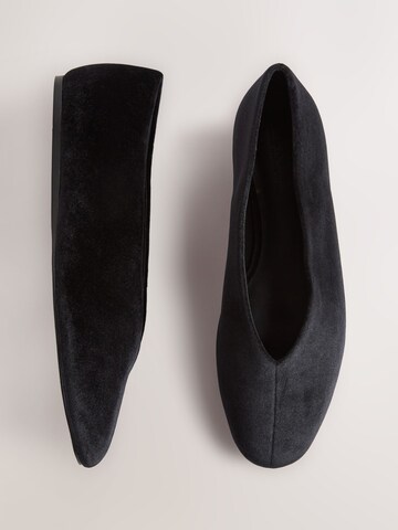 Next Ballerina 'Forever Comfort' in Zwart