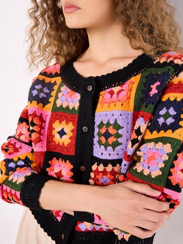 Pull-over ' ' Apricot en noir