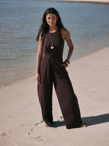 Next Jumpsuit in Bruin: voorkant