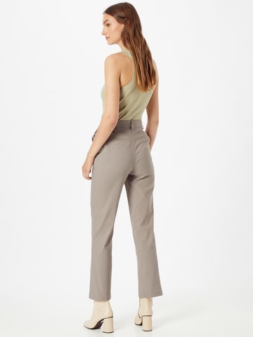 NA-KD - regular Pantalón chino en gris