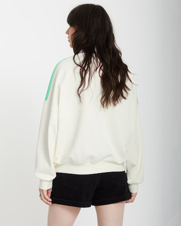Volcom Sweatshirt 'Reetrostone' in Beige