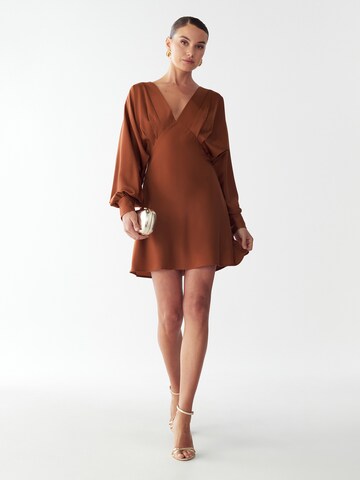 Willa Φόρεμα 'SALEM' σε καφέ: μπροστά