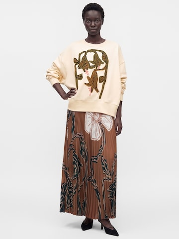Munthe - Sudadera 'NAKOA' en blanco