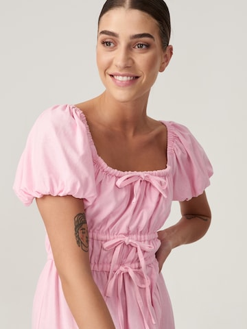 Robe 'MARLY' The Fated en rose